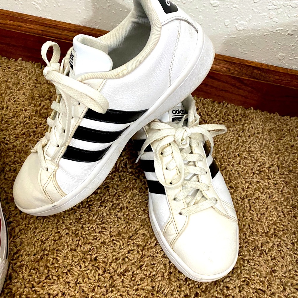 ADIDAS cloud foam three stripe court shoes